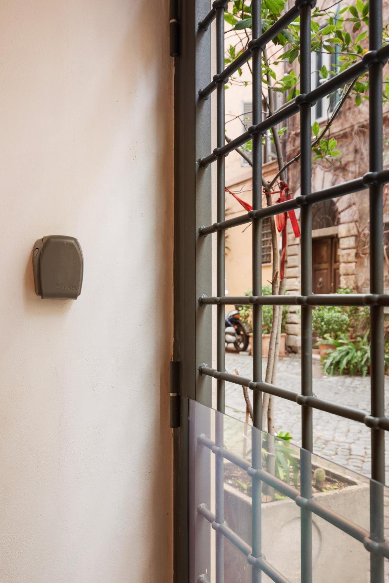 Leopardo Boutique Apartment In Trastevere Ρώμη Εξωτερικό φωτογραφία